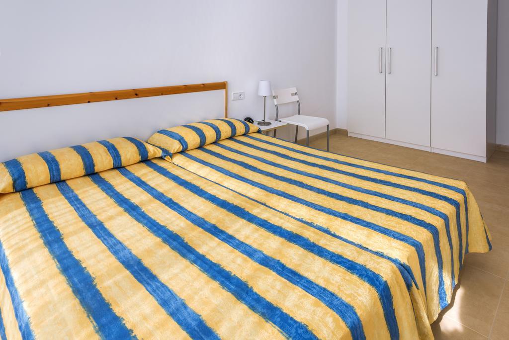 Apartments Sorrabona ปิเนดาเดมาร์ ห้อง รูปภาพ