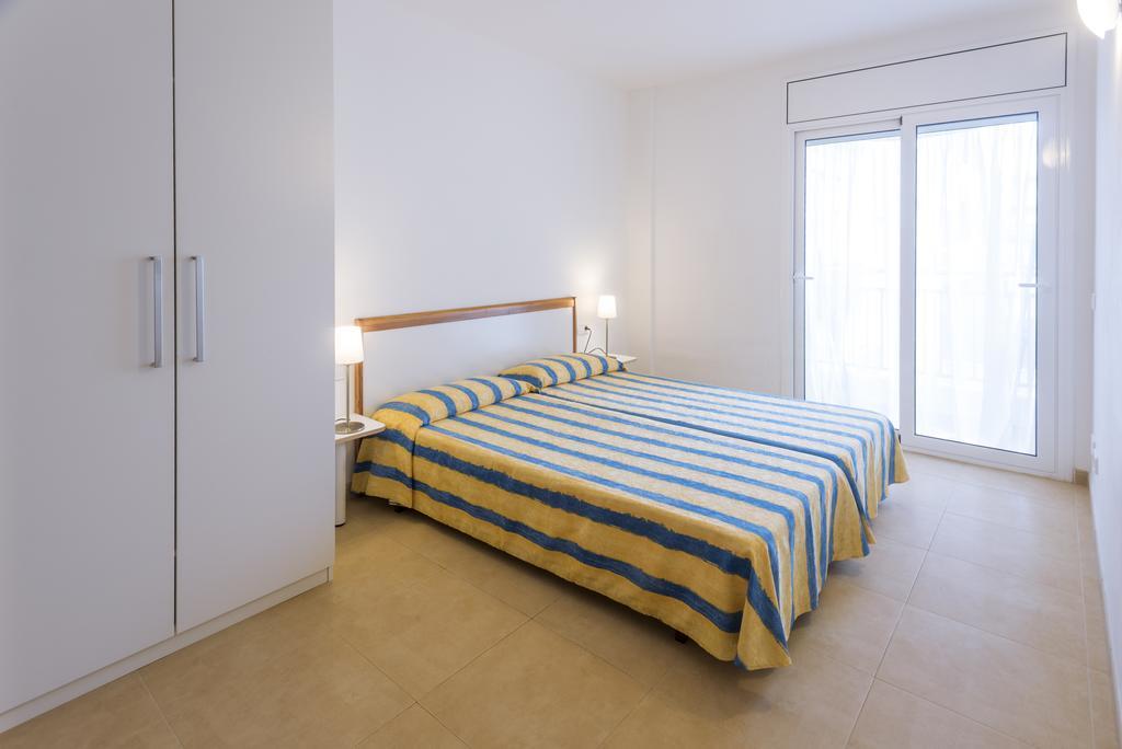 Apartments Sorrabona ปิเนดาเดมาร์ ห้อง รูปภาพ