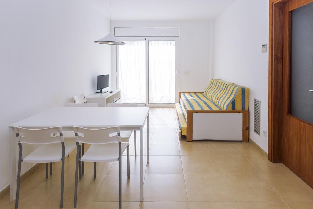 Apartments Sorrabona ปิเนดาเดมาร์ ห้อง รูปภาพ
